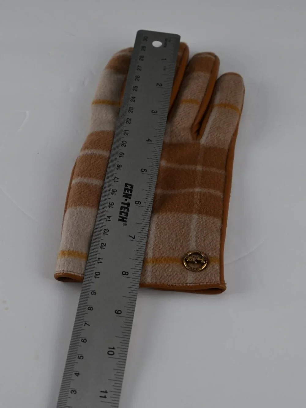 Coach Horse and Carriage Tan Plaid Tech woman's Gloves Leather/Wool Sz 8